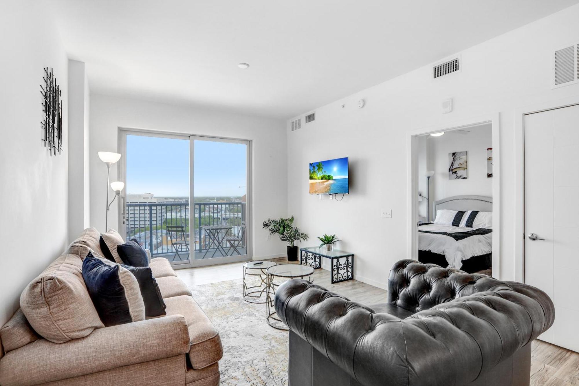 Downtown Tampa Gem 1-Bd W/Pool, Gym, & Sky Lounge Lägenhet Exteriör bild