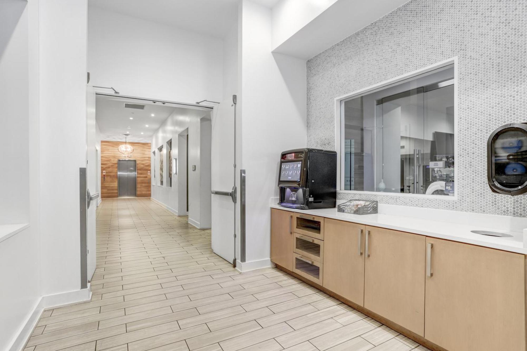 Downtown Tampa Gem 1-Bd W/Pool, Gym, & Sky Lounge Lägenhet Exteriör bild